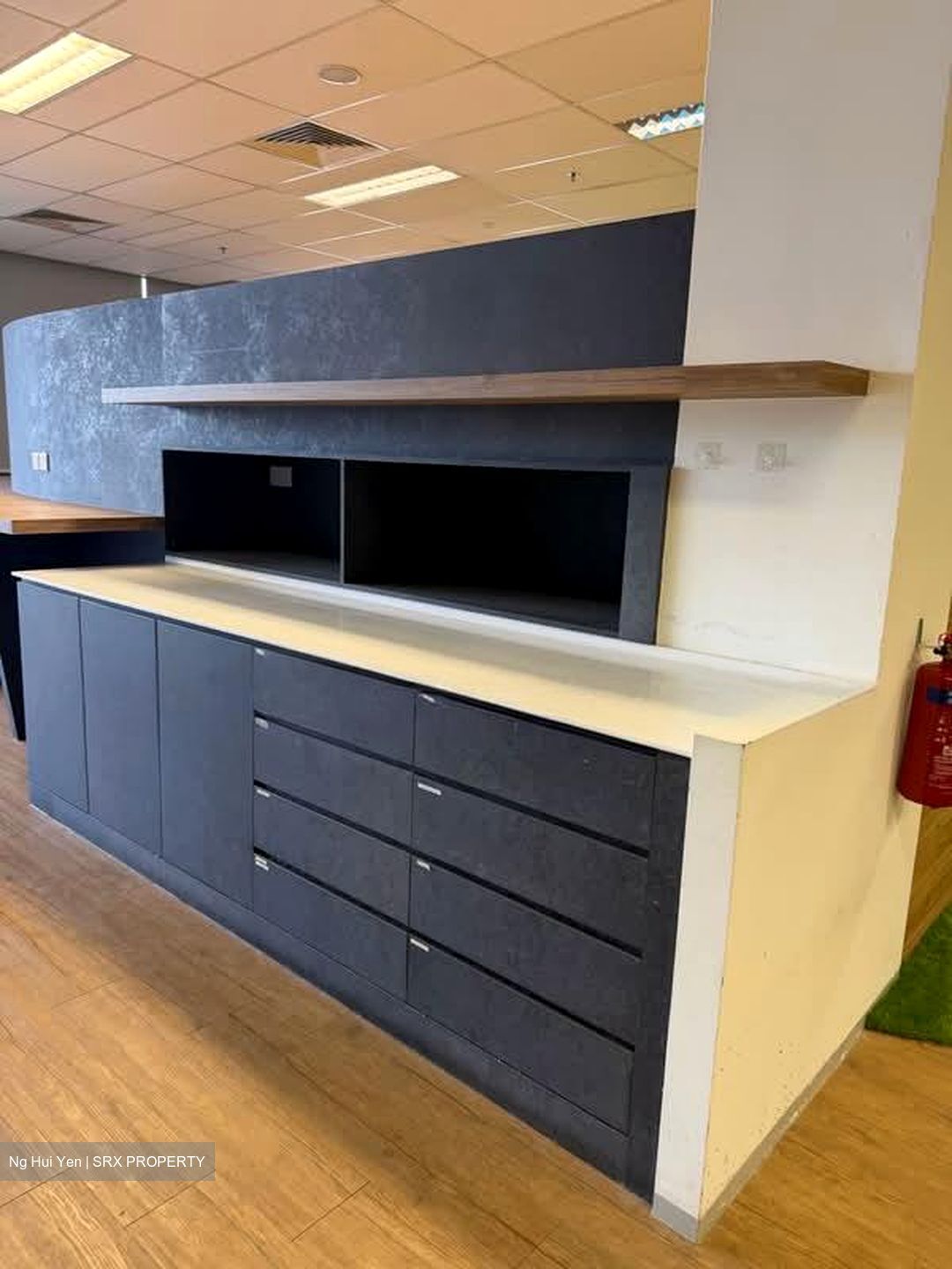 Dapenso Building (D1), Office #577742611
